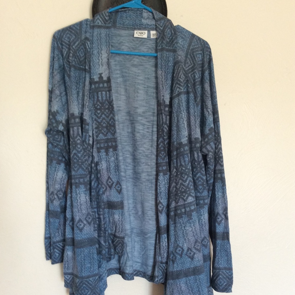 Cato Handkerchief Hem Cover..  EUC
